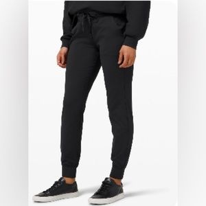 Lululemon Ready to Rulu High Rose Jogger. Black. Size 0. EUC